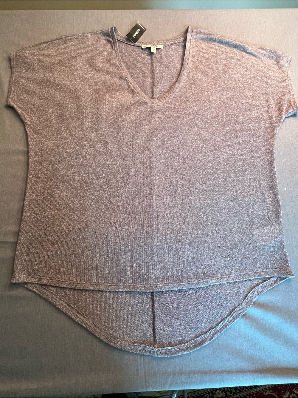 Express Heathered V-Neck Short Sleeve Tee in Gray
